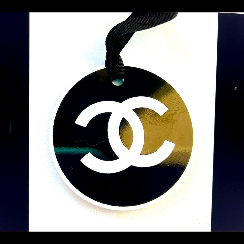 COPY - Chanel black logo charm
